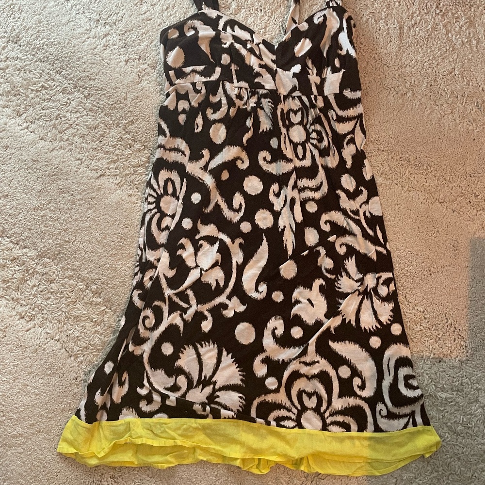 patterned maternity dress